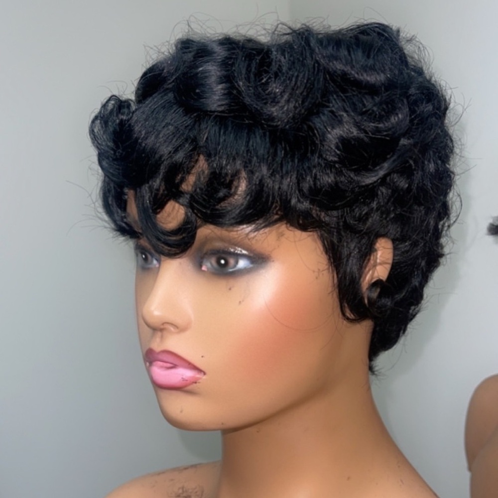 Short Curly Pixie Wig - Black • Unbranded - Picture 2 of 3